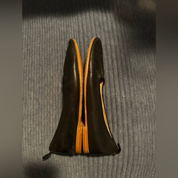 Clark’s slip on black flats - Picture 4 of 6